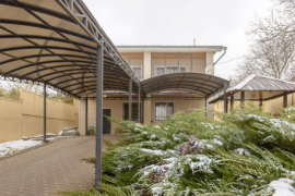 Дом 153 м² на участке 7 сот.